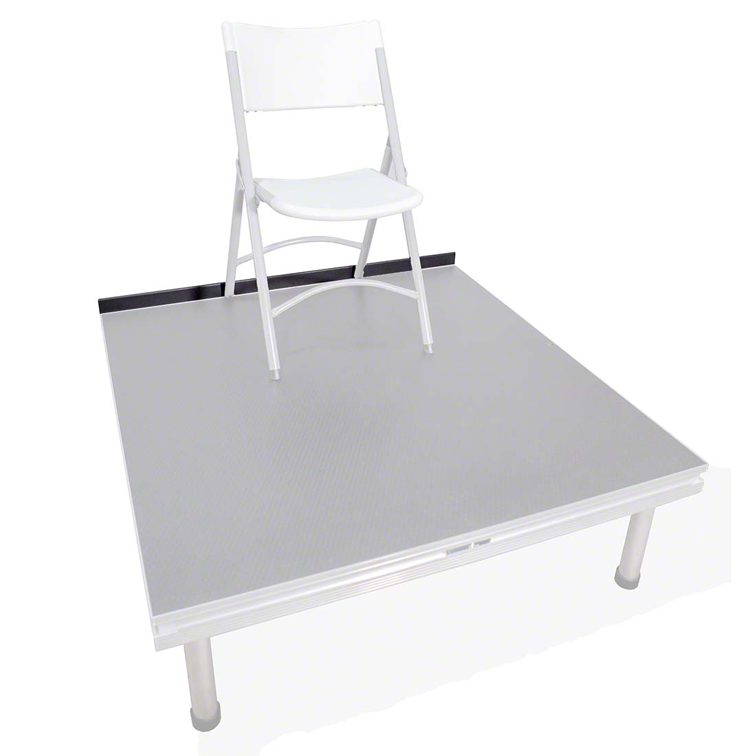 White chair online staging